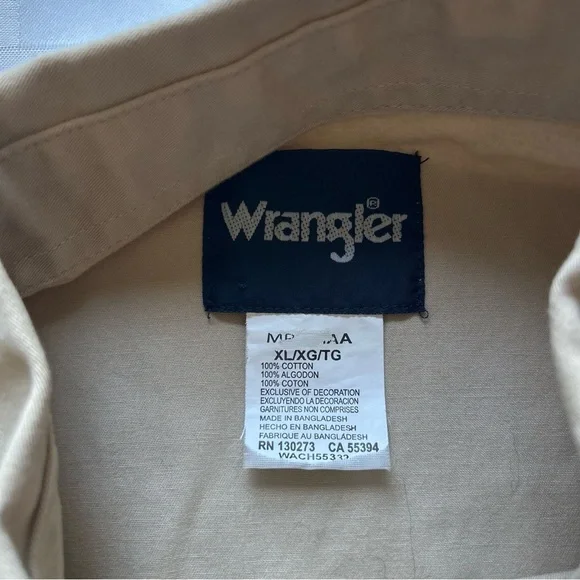 Wrangler Vintage Tan & Green Full Sleeve Button Down Top With Branded Sleeve - Picture 7 of 13